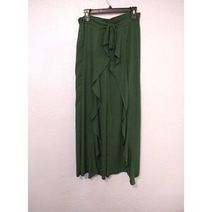 Love Tree ladies size small wrap pants
